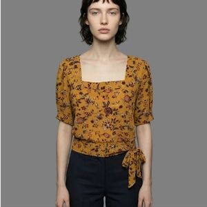 Lily White Floral Mustard Women's Top Nwt Size Large